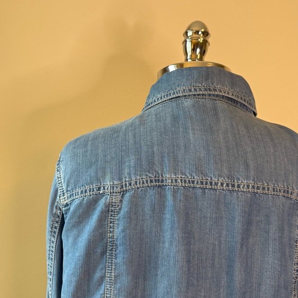 TOMMY BAHAMA Denim Shirt Size XL Tencel Lyocel Raw Hem - Picture 8 of 11